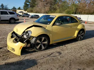 2012 Volkswagen Beetle 2.5L with VIN 3VWJX7AT7CM648807, listed as a Copart auction lot 49906965 with 155,666 mi miles and Clean Title. Bid and sale history available at carsss.com. Image 1.