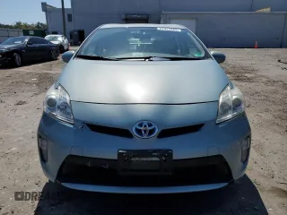 2014 Toyota Prius Four with VIN JTDKN3DU7E1756676, listed as a Copart auction lot 52323465 with 95,090 mi miles and Salvage Title. Bid and sale history available at DreamBid. Image 5.