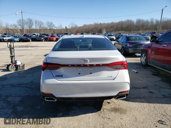 2022 Toyota Avalon XLE z VIN 4T1AZ1FB4NU085980, wystawiony jako Copart lot #47639985 z przebiegiem 15 154 mil mil oraz Szkoda całkowita • Salvage title. Historia ofert i sprzedaży dostępna na DreamBid. Obrazek 6.