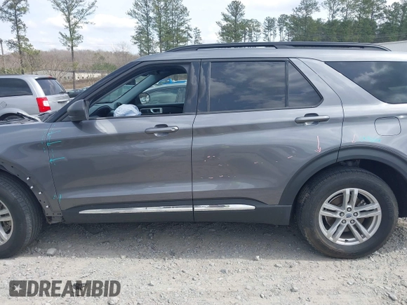 2022 Ford Explorer XLT with VIN 1FMSK8DH9NGA23286, listed as a IAAI auction lot 41769916 with 51,644 mi miles. Bid and sale history available at carsss.com. Image 14.