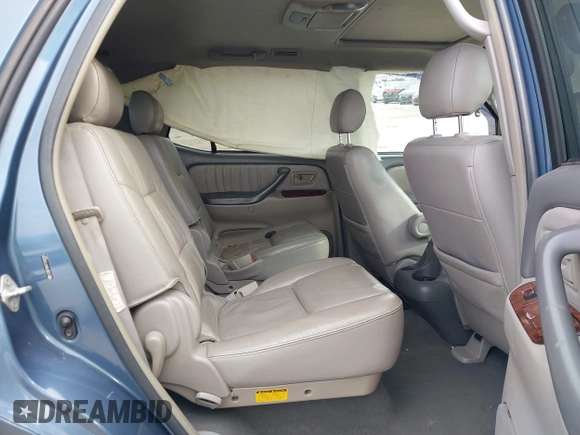 2007 Toyota Sequoia Limited with VIN 5TDBT48A27S283030, listed as a IAAI auction lot 41395705 with 286,966 mi miles and . Bid and sale history available at DreamBid. Image 8.