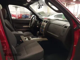 2011 Ford Escape XLT с VIN 1FMCU9D7XBKB14572, выставлен на аукционе IAAI как лот 40920474 с пробегом 154 888 миль миль и . История ставок и продаж доступна на DreamBid. Изображение 5.