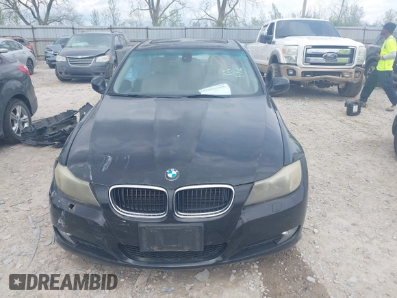 2011 BMW 3 Series 328i xDrive with VIN WBAPK5G53BNN80919, listed as a IAAI auction lot 42087970 with 91,521 mi miles and . Bid and sale history available at carsss.com. Image 13.