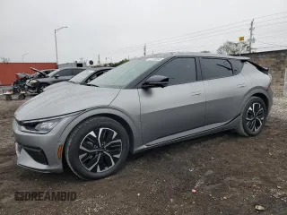 2024 Kia EV6 GT-Line with VIN KNDC44LA5R5202720, listed as a Copart auction lot 41730345 with 7,899 mi miles and Salvage Title. Bid and sale history available at carsss.com. Image 1.