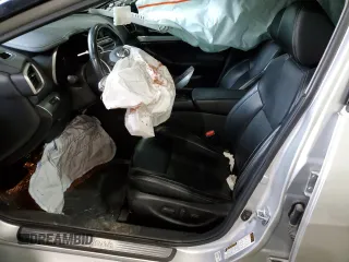 2021 Nissan Maxima SV z VIN 1N4AA6CV6MC514019, wystawiony jako Copart lot #51471885 z przebiegiem 85 114 mil mil oraz Szkoda całkowita • Salvage title. Historia ofert i sprzedaży dostępna na DreamBid. Obrazek 7.