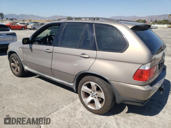 2006 BMW X5 4.4i with VIN 5UXFB53546LV22368, listed as a Copart auction lot 70644194 with 152,873 mi miles and Salvage Title. Bid and sale history available at carsss.com. Image 2.