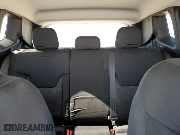 2017 Jeep Renegade Latitude with VIN ZACCJABB4HPG67092, listed as a Copart auction lot 42410215 with 122,085 mi miles and Salvage Title. Bid and sale history available at carsss.com. Image 10.
