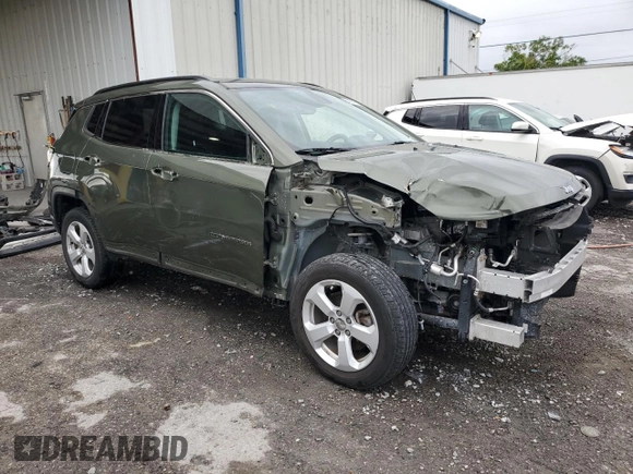 2019 Jeep Compass Latitude z VIN 3C4NJDBBXKT813862, wystawiony jako Copart lot #58957685 z przebiegiem 68 802 mil mil oraz Szkoda całkowita • Salvage title. Historia ofert i sprzedaży dostępna na DreamBid. Obrazek 4.
