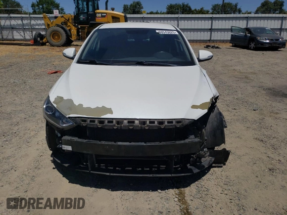 2017 Hyundai Elantra SE with VIN 5NPD84LF7HH091204, listed as a Copart auction lot 60545625 with 82,541 mi miles and Salvage title. Bid and sale history available at DreamBid. Image 5.