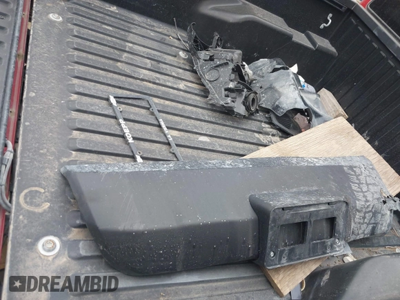 2022 Toyota Tacoma SR with VIN 3TYAX5GN8NT061488, listed as a IAAI auction lot 41887337 with 37,408 mi miles and . Bid and sale history available at DreamBid. Image 12.