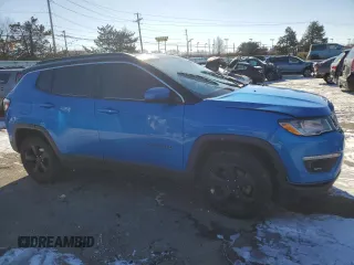 2018 Jeep Compass Altitude with VIN 3C4NJDBB9JT470749, listed as a Copart auction lot 88246215 with 172,707 mi miles and Salvage Title. Bid and sale history available at carsss.com. Image 4.