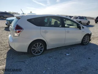 2017 Toyota Prius v Two with VIN JTDZN3EU1HJ055875, listed as a Copart auction lot 50333895 with 140,685 mi miles and Salvage Title. Bid and sale history available at carsss.com. Image 3.