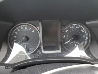 2019 Toyota Tacoma SR z VIN 3TMCZ5AN5KM242521, wystawiony jako Copart lot #55167485 z przebiegiem Nie podano mil oraz Szkoda całkowita • Salvage title. Historia ofert i sprzedaży dostępna na DreamBid. Obrazek 9.
