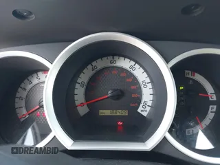 2013 Toyota Tacoma PreRunner z VIN 5TFJX4GN2DX018800, wystawiony jako IAAI lot #42304447 z przebiegiem 188 409 mil mil oraz . Historia ofert i sprzedaży dostępna na DreamBid. Obrazek 7.