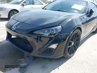 2014 Scion FR-S z VIN JF1ZNAA10E8703778, wystawiony jako IAAI lot #42264695 z przebiegiem 117 889 mil mil oraz . Historia ofert i sprzedaży dostępna na DreamBid. Obrazek 17.