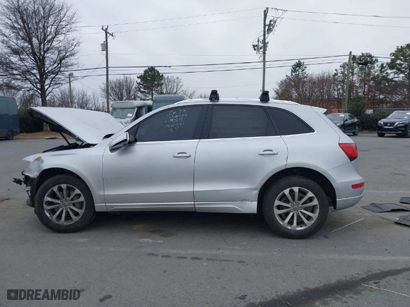 2013 Audi Q5 Premium with VIN WA1CFAFP9DA097618, listed as a IAAI auction lot 41386155 with 120,794 mi miles. Bid and sale history available at carsss.com. Image 14.