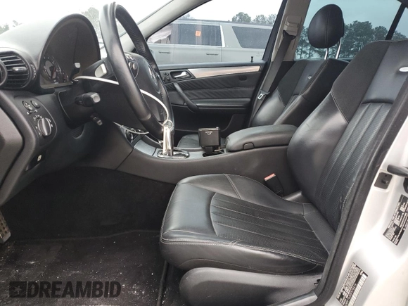 2005 Mercedes-Benz C 55 AMG z VIN WDBRF76J85F578476, wystawiony jako Copart lot #88334725 z przebiegiem 190 507 mil mil oraz Szkoda całkowita • Salvage title. Historia ofert i sprzedaży dostępna na DreamBid. Obrazek 7.