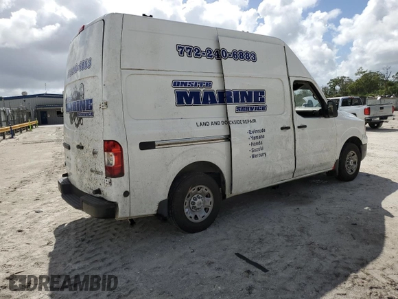 2018 Nissan NV Cargo S z VIN 1N6BF0LY5JN814574, wystawiony jako Copart lot #45818205 z przebiegiem 155 077 mil mil oraz Nie do naprawy. Historia ofert i sprzedaży dostępna na DreamBid. Obrazek 3.