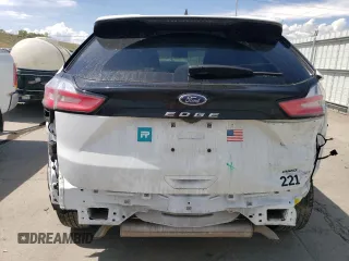 2024 Ford Edge SE z VIN 2FMPK4G92RBA22707, wystawiony jako Copart lot #56292565 z przebiegiem 44 681 mil mil oraz Szkoda całkowita • Salvage title. Historia ofert i sprzedaży dostępna na DreamBid. Obrazek 6.