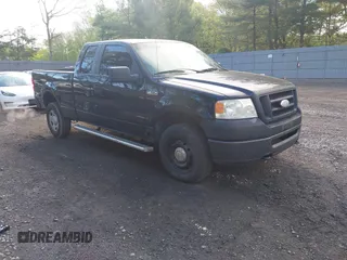 2007 Ford F-150 STX with VIN 1FTRX14W77KC98195, listed as a IAAI auction lot 42205452 with 262,877 mi miles and . Bid and sale history available at DreamBid. Image 1.