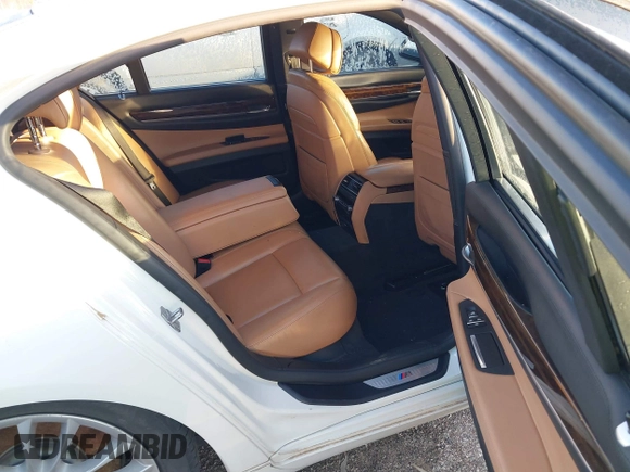 2013 BMW 7 Series 740i with VIN WBAYA6C54DD143796, listed as a IAAI auction lot 41433835 with 1 mi miles. Bid and sale history available at carsss.com. Image 8.