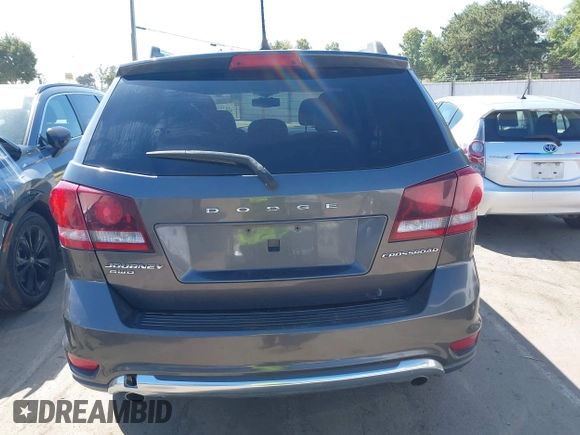 2017 Dodge Journey Crossroad Plus z VIN 3C4PDDGG3HT560915, wystawiony jako IAAI lot #42483896 z przebiegiem 130 588 mil mil oraz . Historia ofert i sprzedaży dostępna na DreamBid. Obrazek 16.