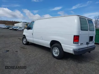 2006 Ford Econoline Cargo with VIN 1FTRE14W16DA52672, listed as a IAAI auction lot 41849776 with 200,276 mi miles. Bid and sale history available at carsss.com. Image 3.