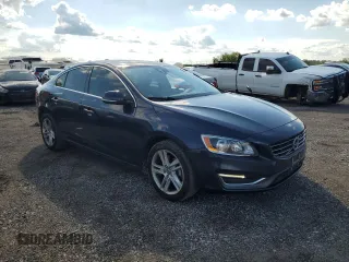 2014 Volvo S60 T5 z VIN YV1612FS5E1296303, wystawiony jako Copart lot #56480725 z przebiegiem 52 318 mil mil oraz Szkody całkowita. Historia ofert i sprzedaży dostępna na DreamBid. Obrazek 4.