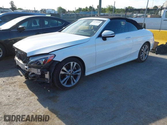 2018 Mercedes-Benz C 300 z VIN WDDWK4JB4JF617935, wystawiony jako IAAI lot #42338904 z przebiegiem 86 273 mil mil oraz . Historia ofert i sprzedaży dostępna na DreamBid. Obrazek 18.