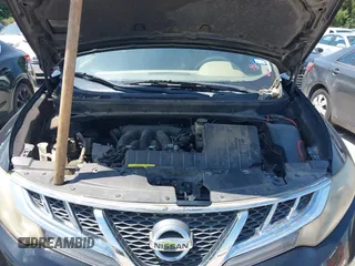 2013 Nissan Murano SL z VIN JN8AZ1MU7DW209031, wystawiony jako IAAI lot #42514806 z przebiegiem 192 047 mil mil oraz . Historia ofert i sprzedaży dostępna na DreamBid. Obrazek 10.