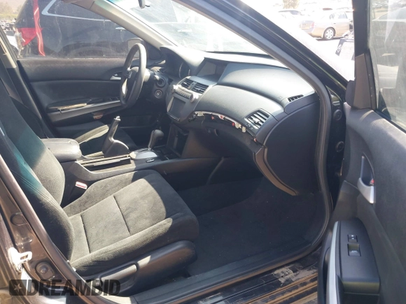 2008 Honda Accord EX with VIN JHMCP26768C061368, listed as a IAAI auction lot 42213944 with 183,109 mi miles and . Bid and sale history available at DreamBid. Image 5.