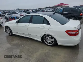 2010 Mercedes-Benz E-Class E 550 Luxury with VIN WDDHF9AB5AA250552, listed as a Copart auction lot 42987425 with 117,474 mi miles and Clean Title. Bid and sale history available at carsss.com. Image 2.