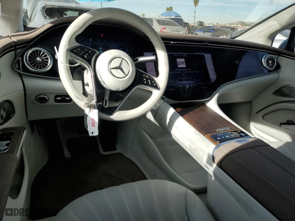 2022 Mercedes-Benz EQS with VIN W1KCG4EB0NA022193, listed as a Copart auction lot 84704704 with NaN miles and Salvage Title. Bid and sale history available at carsss.com. Image 8.
