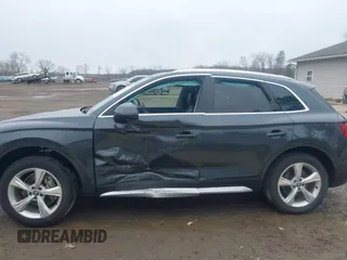 2020 Audi Q5 Premium Plus with VIN WA1BNAFY5L2010054, listed as a IAAI auction lot 41738526 with 83,152 mi miles. Bid and sale history available at carsss.com. Image 14.