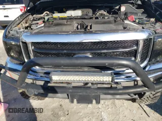 1999 Ford Super Duty F-250 XL with VIN 1FTNW21FXXEE82945, listed as a Copart auction lot 85428404 with 232,556 mi miles and Salvage Title. Bid and sale history available at carsss.com. Image 11.