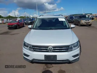 2018 Volkswagen Tiguan SEL z VIN 3VV3B7AX7JM126402, wystawiony jako IAAI lot #42046690 z przebiegiem 54 790 mil mil oraz . Historia ofert i sprzedaży dostępna na DreamBid. Obrazek 12.