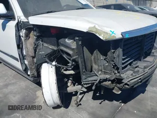 2016 Cadillac Escalade Platinum z VIN 1GYS4DKJ6GR290318, wystawiony jako IAAI lot #40090625 z przebiegiem Nie podano mil oraz . Historia ofert i sprzedaży dostępna na DreamBid. Obrazek 6.