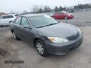 2004 Toyota Camry LE z VIN 4T1BE32K44U915003, wystawiony jako IAAI lot #41794140 z przebiegiem 190 217 mil mil oraz . Historia ofert i sprzedaży dostępna na DreamBid. Obrazek 1.