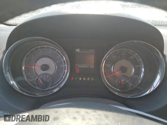2014 Chrysler Town & Country Touring with VIN 2C4RC1BGXER395493, listed as a Copart auction lot 64263214 with 142,844 mi miles and Salvage Title. Bid and sale history available at DreamBid. Image 9.