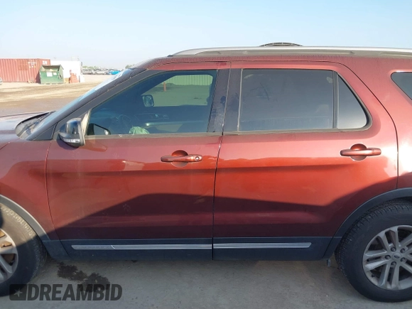 2016 Ford Explorer XLT with VIN 1FM5K7DH8GGD12394, listed as a IAAI auction lot 41789359 with 116,485 mi miles and . Bid and sale history available at carsss.com. Image 14.