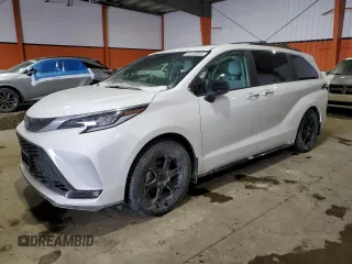 2024 Toyota Sienna LE z VIN 5TDGSKFC0RS146883, wystawiony jako Copart lot #44183045 z przebiegiem 8 086 mil mil oraz Szkoda całkowita • Salvage title. Historia ofert i sprzedaży dostępna na DreamBid. Obrazek 1.