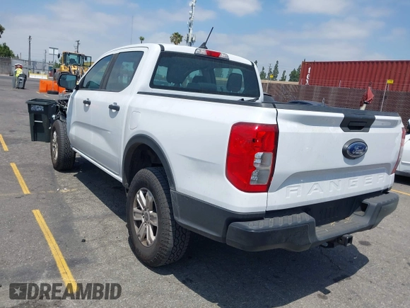 2024 Ford Ranger XL z VIN 1FTER4BH5RLE31600, wystawiony jako IAAI lot #42558737 z przebiegiem 11 117 mil mil oraz . Historia ofert i sprzedaży dostępna na DreamBid. Obrazek 3.