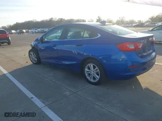 2018 Chevrolet Cruze LT with VIN 1G1BE5SM3J7207927, listed as a IAAI auction lot 40726635 with 89,523 mi miles. Bid and sale history available at carsss.com. Image 3.