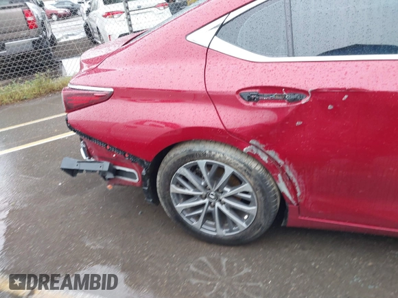 2022 Lexus ES 350 z VIN 58ACZ1B15NU119942, wystawiony jako IAAI lot #41785863 z przebiegiem 42 854 mil mil oraz . Historia ofert i sprzedaży dostępna na DreamBid. Obrazek 20.