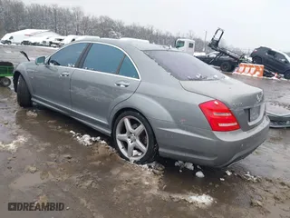 2012 Mercedes-Benz S-Class S 550 with VIN WDDNG7DB8CA431860, listed as a IAAI auction lot 41567341 with 93,729 mi miles. Bid and sale history available at carsss.com. Image 3.