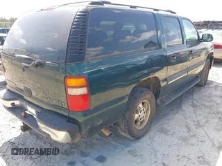2002 Chevrolet Suburban LS with VIN 3GNEC16Z62G351865, listed as a IAAI auction lot 42035541 with 234,846 mi miles. Bid and sale history available at carsss.com. Image 4.