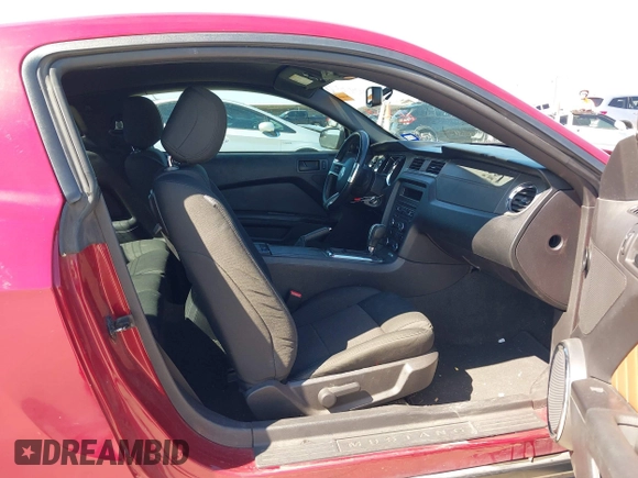 2014 Ford Mustang V6 with VIN 1ZVBP8AM3E5331909, listed as a IAAI auction lot 41843849 with 141,514 mi miles. Bid and sale history available at carsss.com. Image 5.