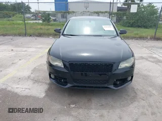 2011 Audi A4 Premium Plus z VIN WAUEFAFL0BN026421, wystawiony jako IAAI lot #42404826 z przebiegiem 210 201 mil mil oraz . Historia ofert i sprzedaży dostępna na DreamBid. Obrazek 6.