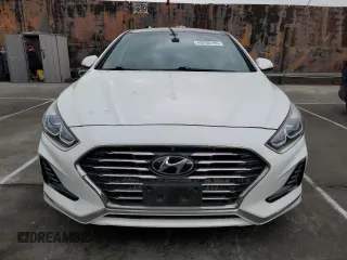 2018 Hyundai Sonata Hybrid Limited with VIN KMHE34L35JA083412, listed as a Copart auction lot 43350195 with 106,217 mi miles and Clean Title. Bid and sale history available at carsss.com. Image 5.