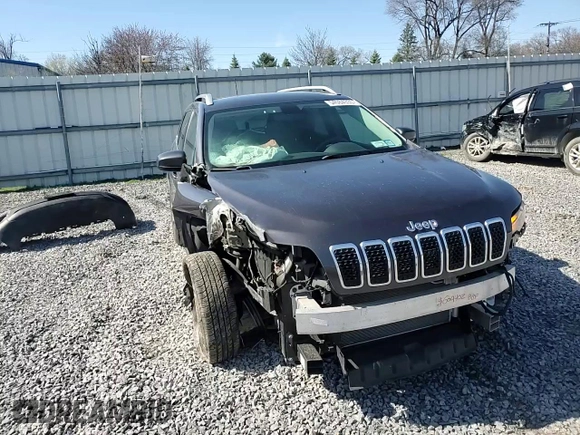 2019 Jeep Cherokee Latitude Plus with VIN 1C4PJMLB8KD233703, listed as a Copart auction lot 54084335 with 45,331 mi miles and Salvage Title. Bid and sale history available at carsss.com. Image 15.
